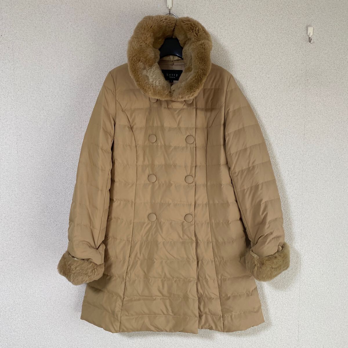 ケティ ロングダウンコート 2 キャメル ダウン90% ラビットファー DMW拍卖