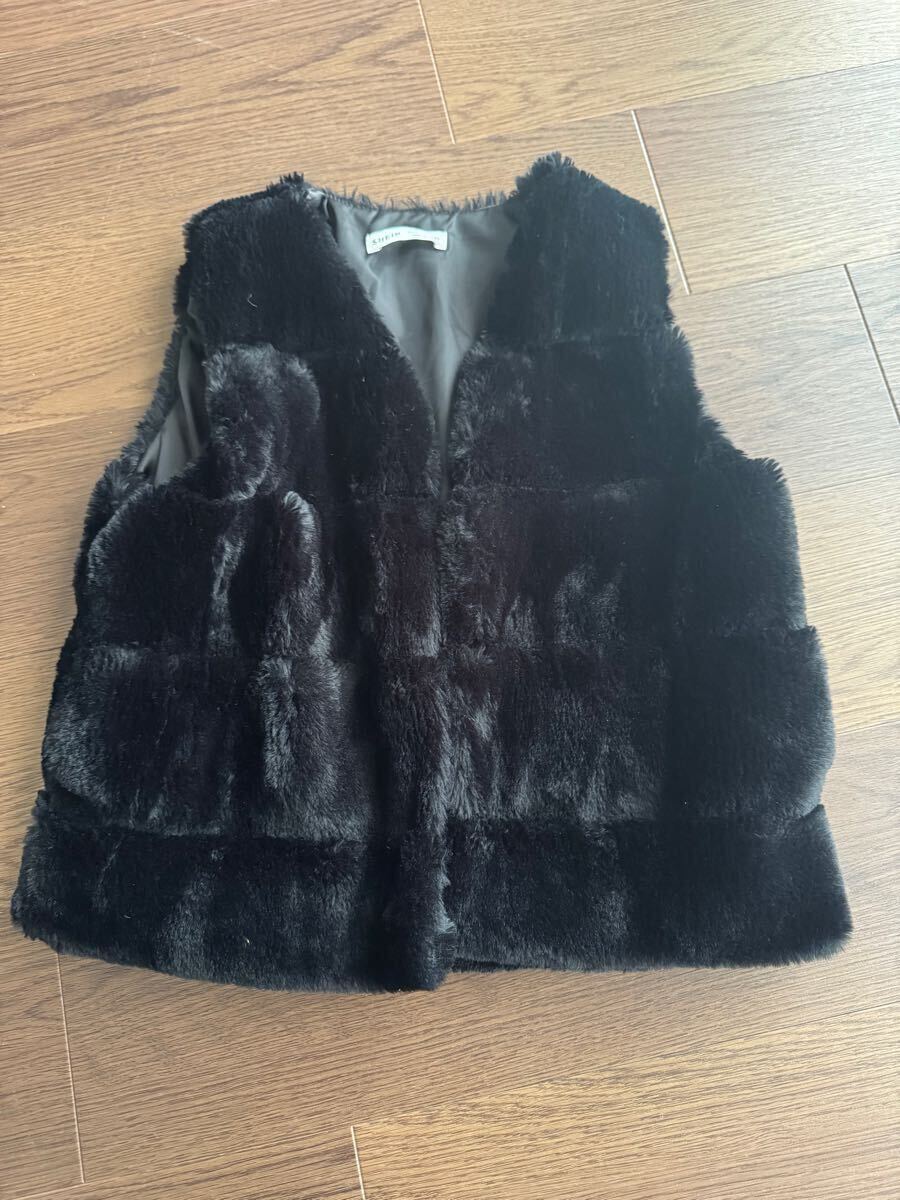 SHEINファーベスト140サイズ 黒 ジレ双子②拍卖