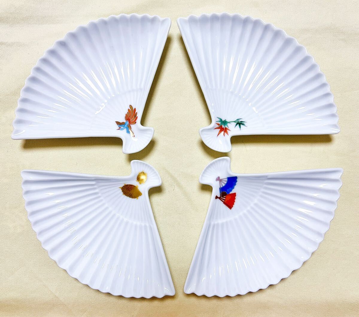 希少 美術有田焼 深川製磁 金彩親子亀 扇舞 吉祥鳳凰 錦竹文 扇型高台皿4枚②拍卖