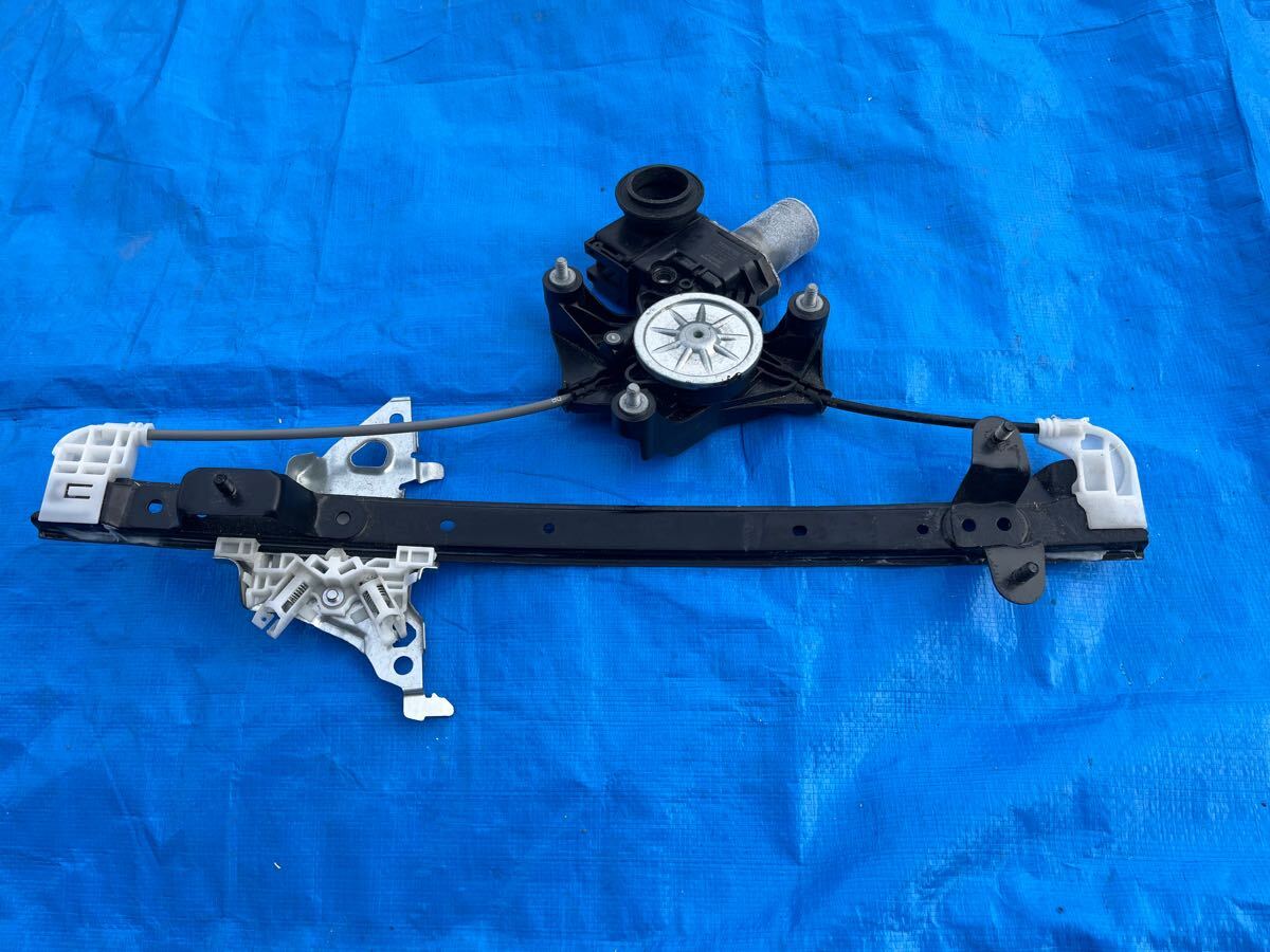 レクサス UX 純正 リアドアパワーウィンドウモーター 85710-76030拍卖
