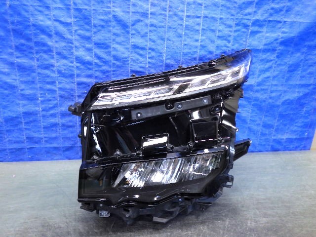 1956 ヴォクシー 90 左ライト LED V1-3 81150-V1050 V5 ZWR90W ZWR95W MZRA90W MZRA95W 美品拍卖