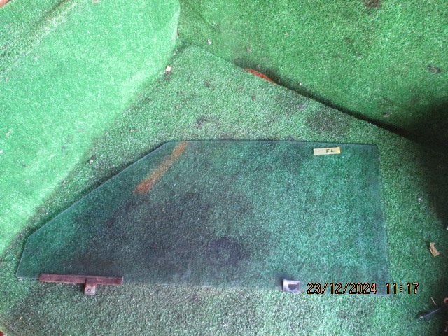 (0329)TE25 スプリンタークーペ 左側ドアガラス ウィンドウ拍卖