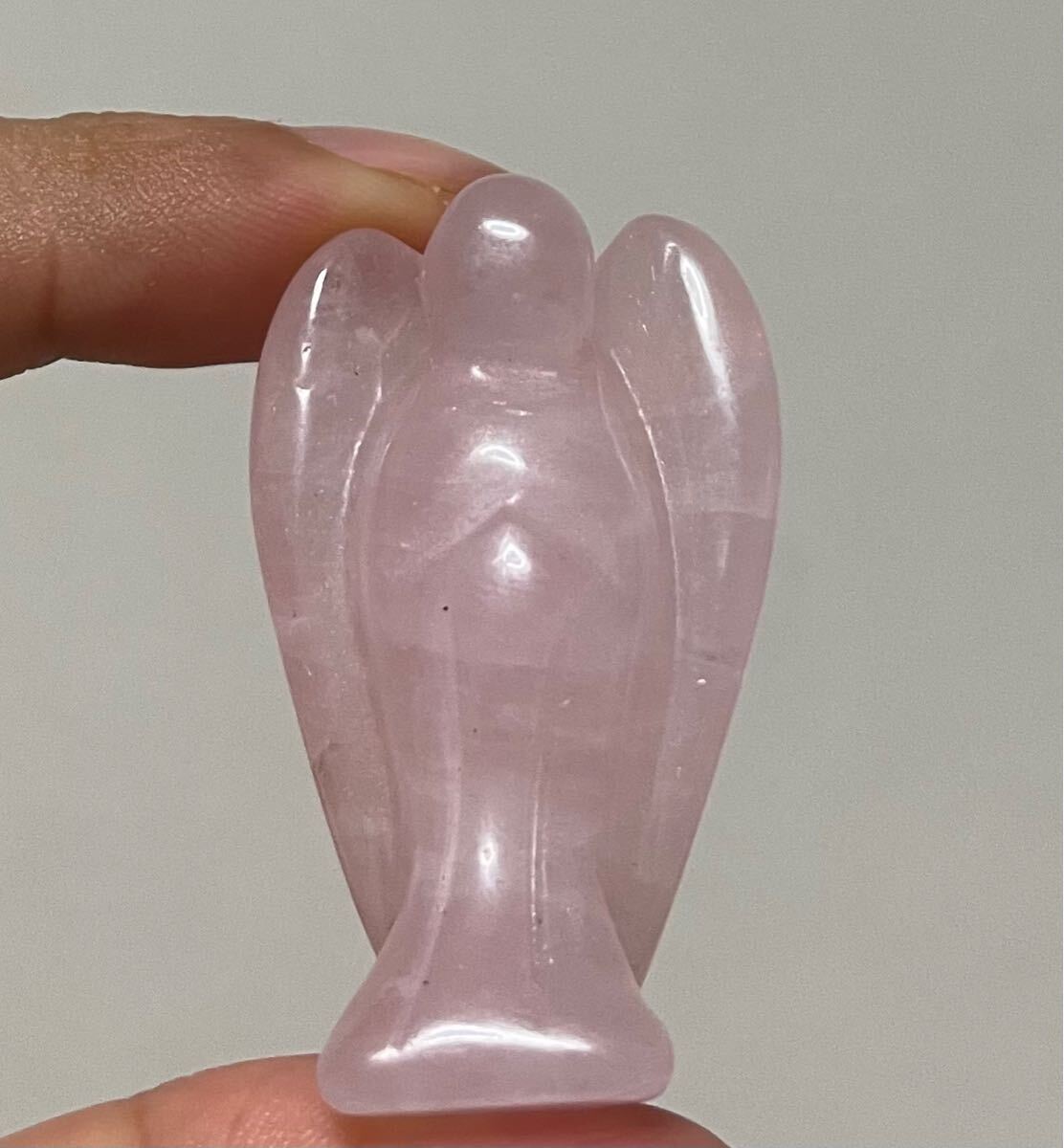 ピンククォーツのエンジェル 天使 天然石 神様 パワーストーン 小物 幸運 ラッキー 開運 お守 魔除 彫刻 置物 縁起物 約4cm ローズクォーツ拍卖
