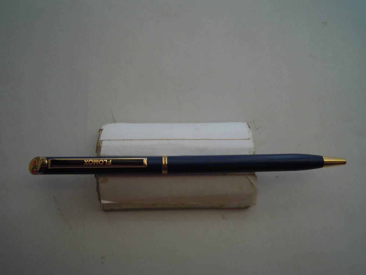 ノベルティ/FLOMOX 濃紺軸 細身のボールペン★ポスト便拍卖