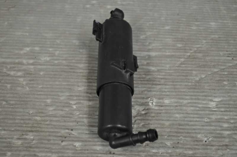 アウディ A4 アバント 1.8T TFSI (8KCDH B8) 純正 破損無 動作保証 ライトウォッシャー 左側 8K0 955 101 A s016721拍卖