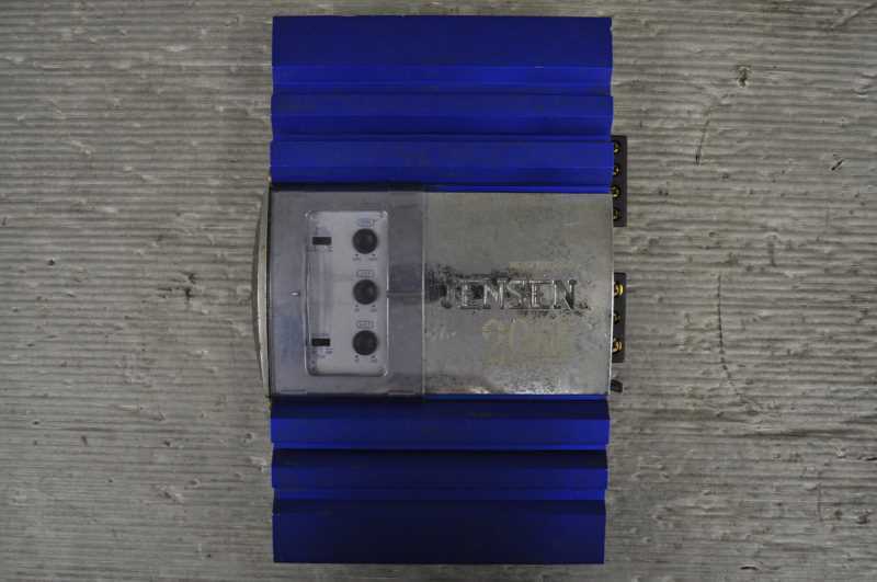 ボルボ V70 右ハンドル 前期 (SB5244W) 破損無 動作保証 パワー アンプ オーディオ JENSEN XA 2100 s017109拍卖