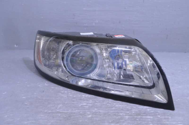 ボルボ V50 後期(MB5244) 純正 AL 破損無 取付OK 動作保証 ヘッドライト HID キセノン 31265705 / 0 301 237 672 k087963拍卖