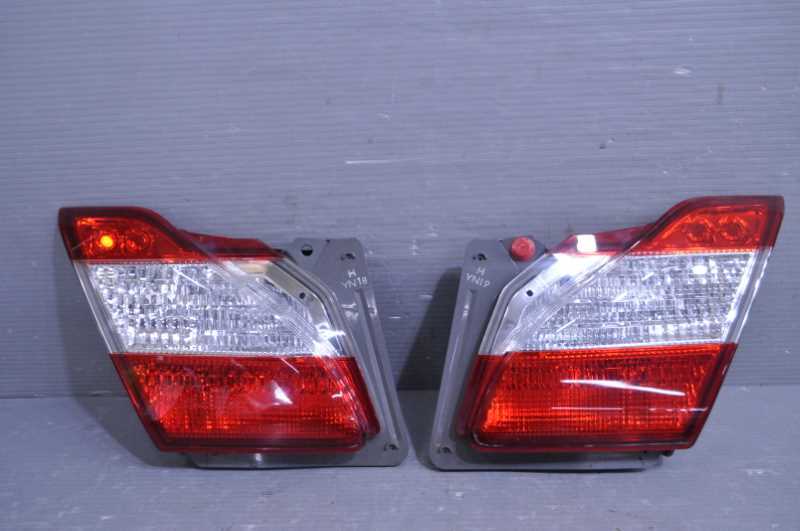 フーガ 370 GT 前期(KY51 Y51) 純正 リア フィニッシャー 左右 セット 右 左 / 26540-1ME5A 26545-1ME5A k087969拍卖