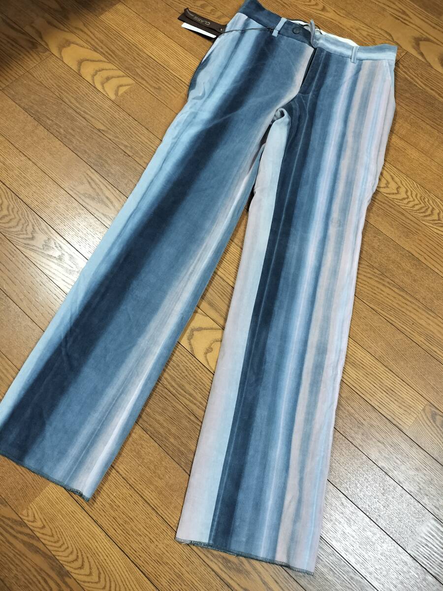 足長に見える綺麗なライン・縦じま高級ベルベットパンツ◆roberto cavalli・ロベルトカヴァリ◆ made in Italy新品タグ付き●サイズ44 拍卖