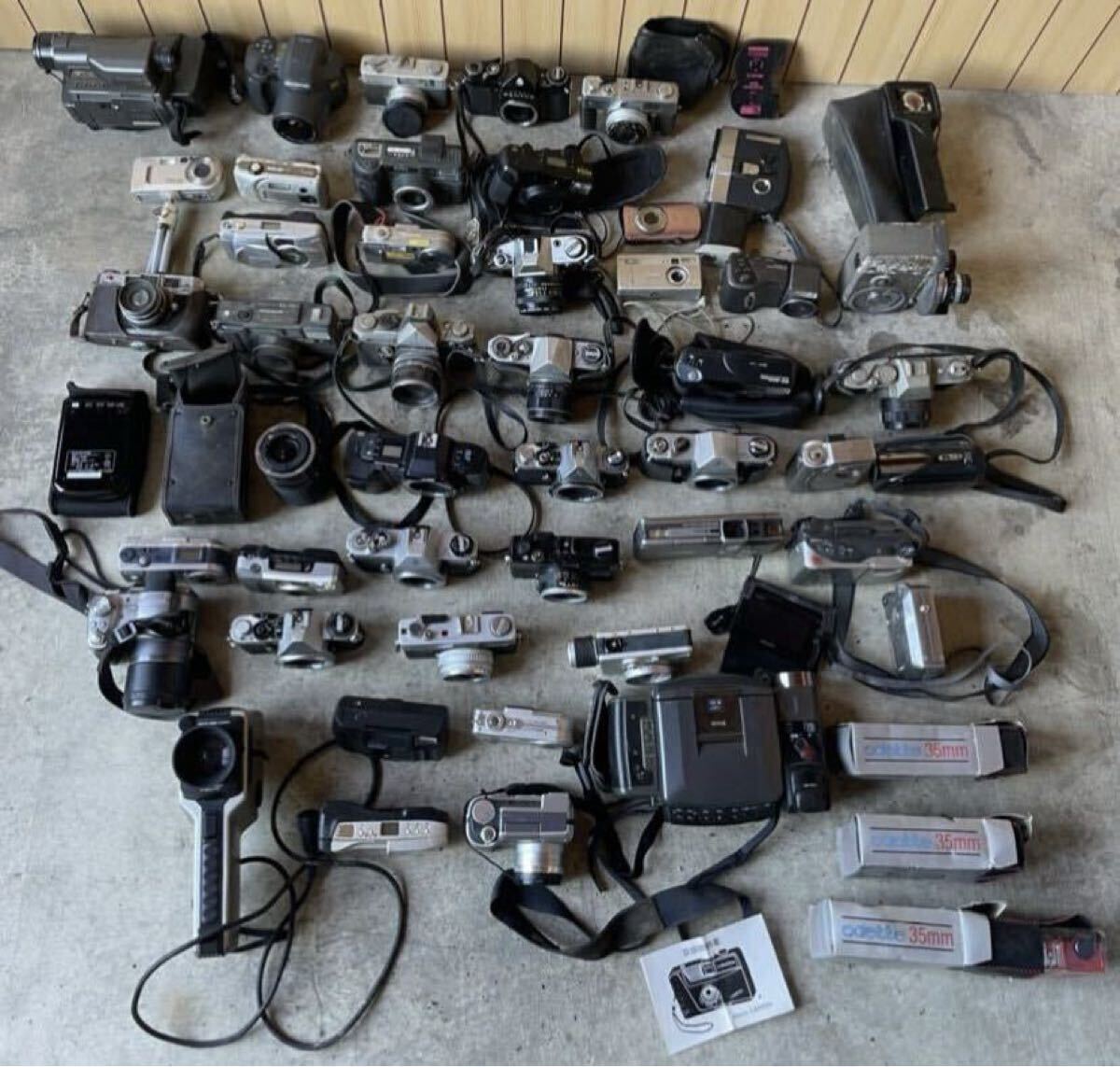 Canon Nikon キャノン MINOLTA フィルムカメラ ニコン PENTAX 一眼レフカメラ オリンパス まとめ売り 当時もの 動画あり拍卖