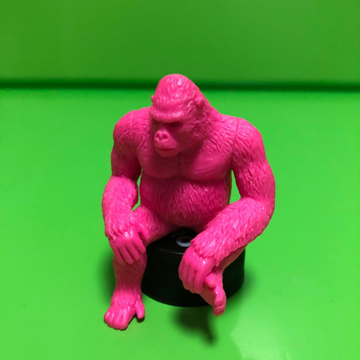 エポック デスクコング ゴリラ フィギュア ■ 鎮座 ピンク【新定形外郵便送料140円】アニマル 動物 ガチャ ガシャポン カプセルトイ拍卖