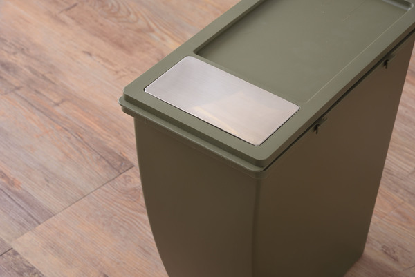 小窓付き 20L スリム 横連結OK ゴミ箱 おしゃれ インテリア フラップ式 キャスター付き パッキン付き 袋止め付き 分別 グリーン LFS-847拍卖