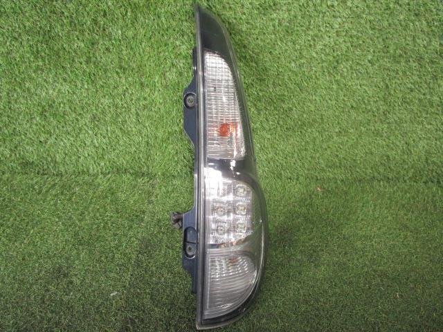 MRワゴン DBA-MF33S 右テールランプ WIT XS R06A CVT ZSF コイト 220-59301 35650-50M10拍卖