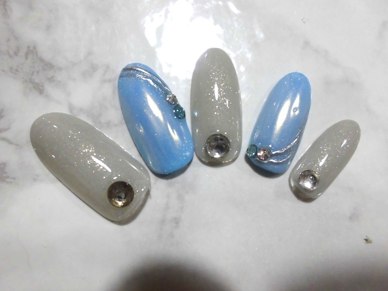 ・(定型外orクリックポスト発送込み) シンプルなワンカラーとミラーパウダーで ☆ジェル使用作品☆拍卖