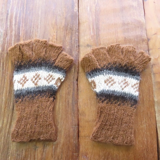 〓 新品 〓 アルパカ毛の指なし手袋 〓 手袋 手編み アルパカ ペルー エスニック アジアン 防寒 暖 おしゃれ 〓T244拍卖