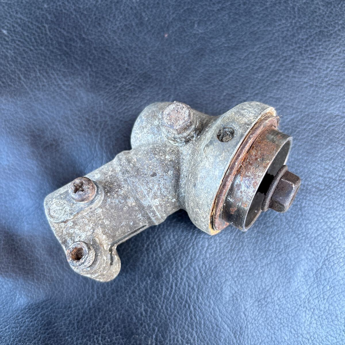 CR51 草刈機 ギアケース パイプ径約24mm シャフト径6mm 歯山10山 農くる 山口発拍卖