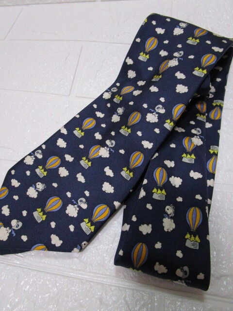 送料込み!PEANUTS SNOOPY シルク100% ネクタイ(スヌーピーウッドストックキャラクター絵柄ネクタイ)拍卖