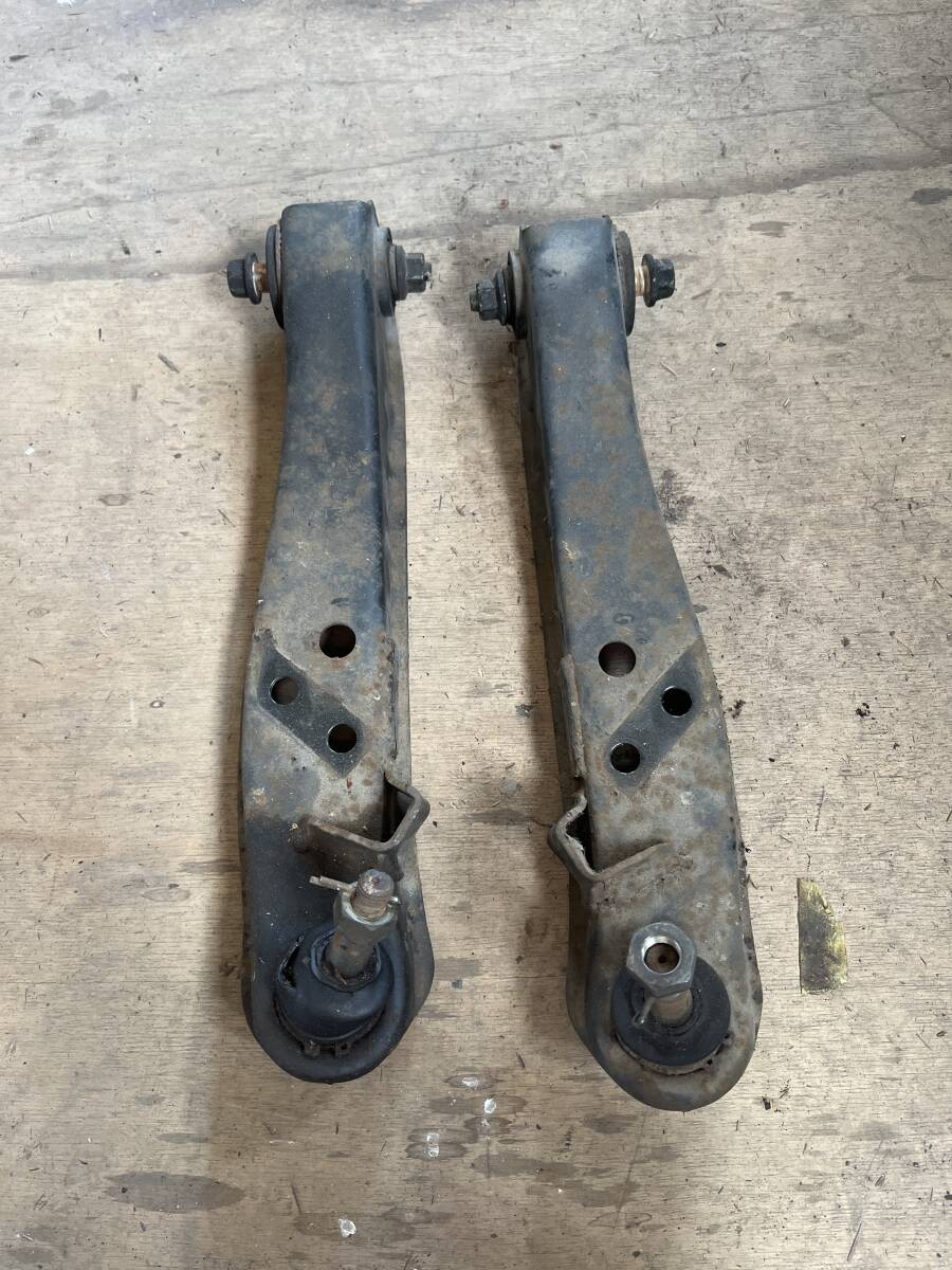 日産 32 スカイライン 純正 フロント ロアアーム 左右セット 中古拍卖