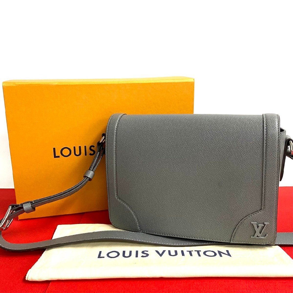 未使用保管品 箱 袋付き LOUIS VUITTON ルイヴィトン ニューフラップメッセンジャー タイガ レザー ショルダーバッグ グレー 08719拍卖
