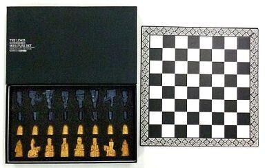 中古フィギュア THE LEWIS CHESSMEN MINIATURE SET -ルイス島のチェス駒 プレイセット- 「大拍卖