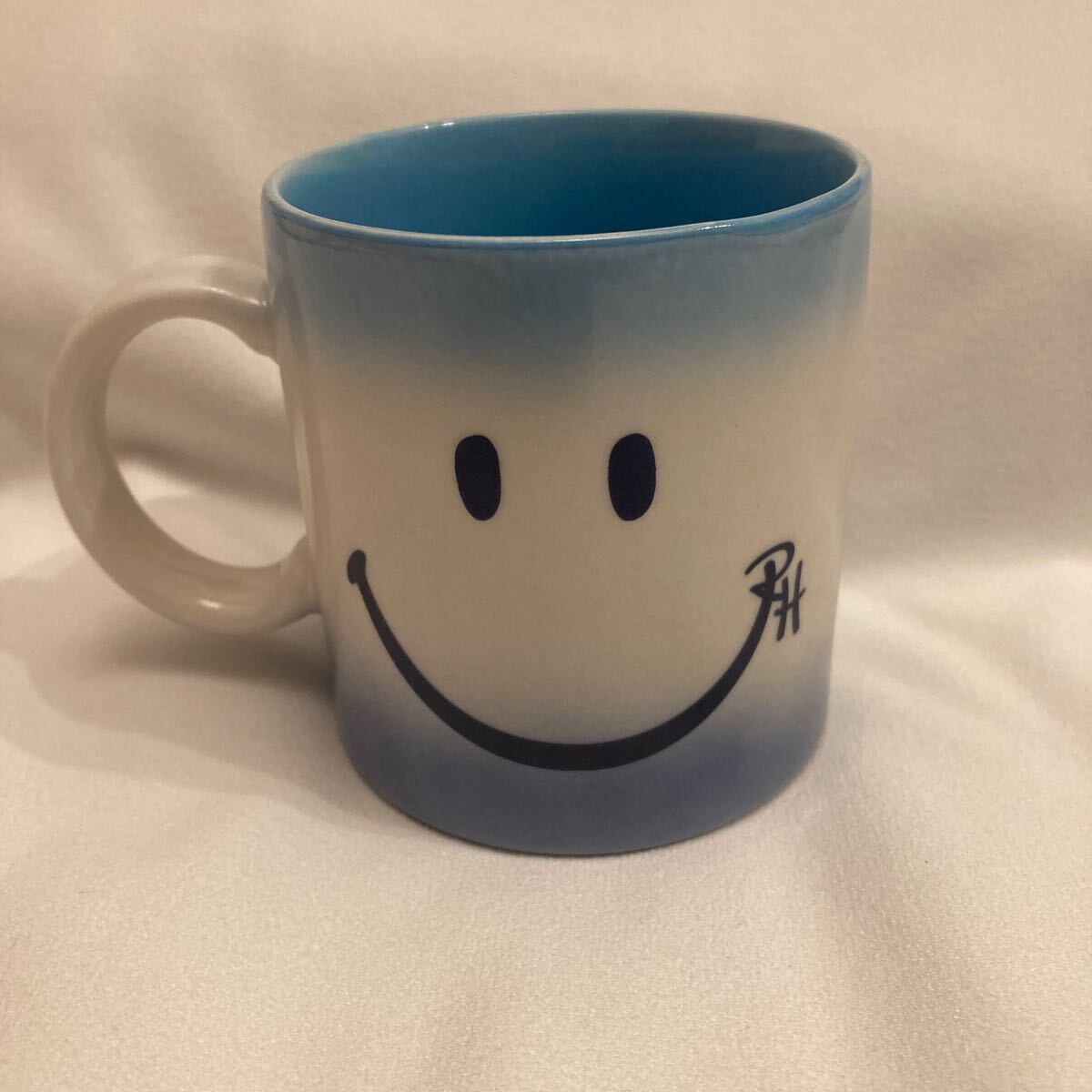 即決!新品!送料込み!レア!ロンハーマン Ron Herman スマイルマグカップ グラデーションライトブルー拍卖