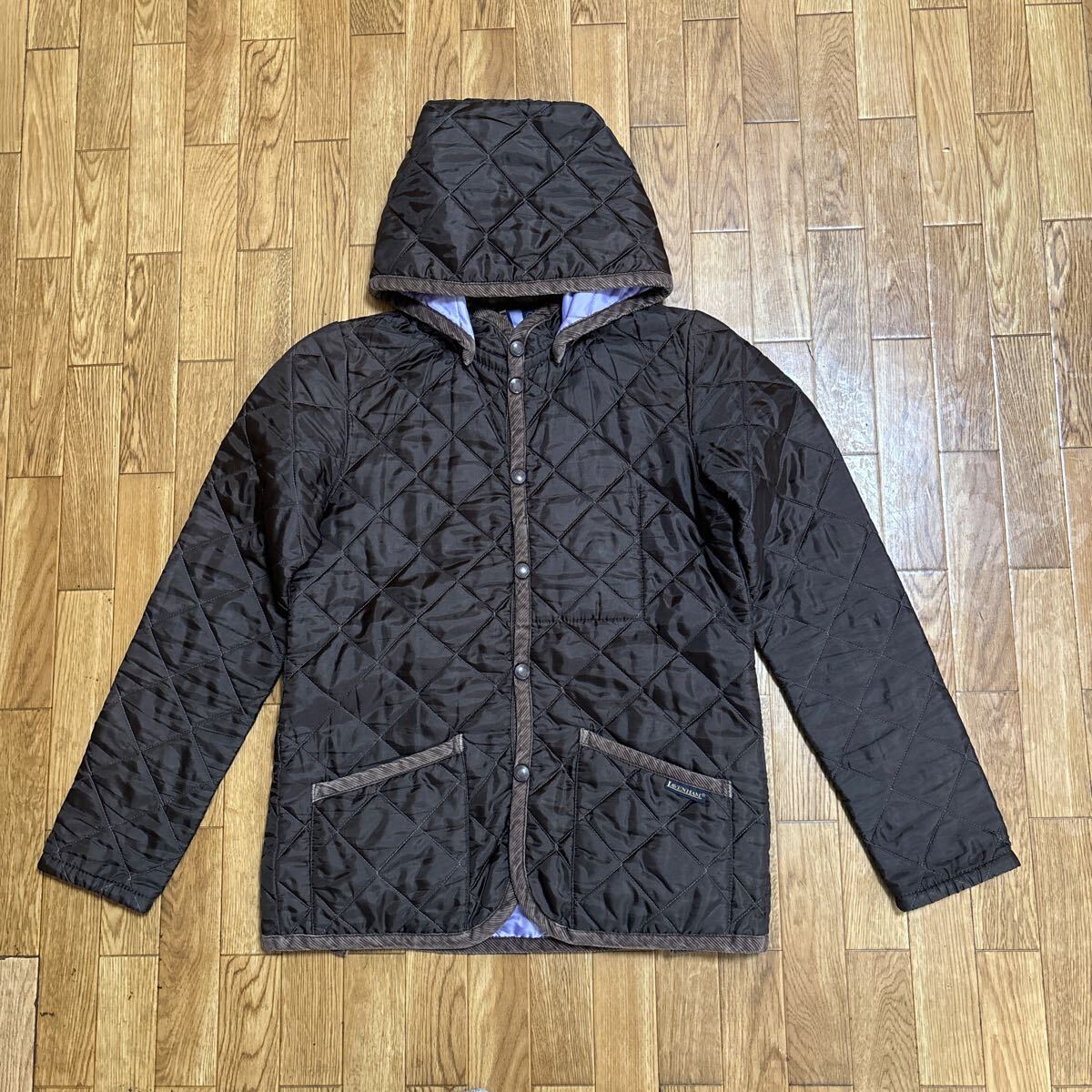 イングランド製 LAVENHAM キルティング ジャケット 茶色 紫 36サイズ ラベンハム フード取り外し可能拍卖