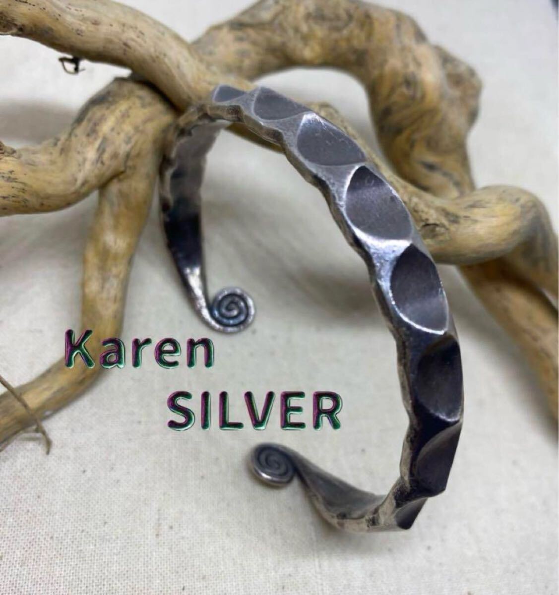 カレンシルバーバングル叩き打ち手仕事 槌目 高純度手首腕輪ワイド19ホKaren 232ホrj-019拍卖