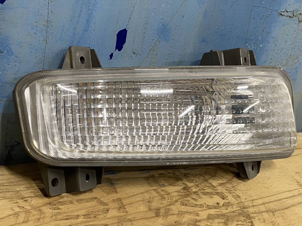 『24A49』三菱ふそう ファイター フロントウインカー クリア 右側のみ 24V KOITO 87738 電球とホルダーなし 茨城県拍卖