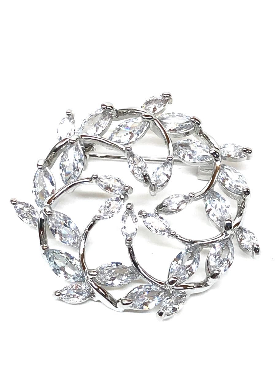 Zirconia Brooch 673拍卖