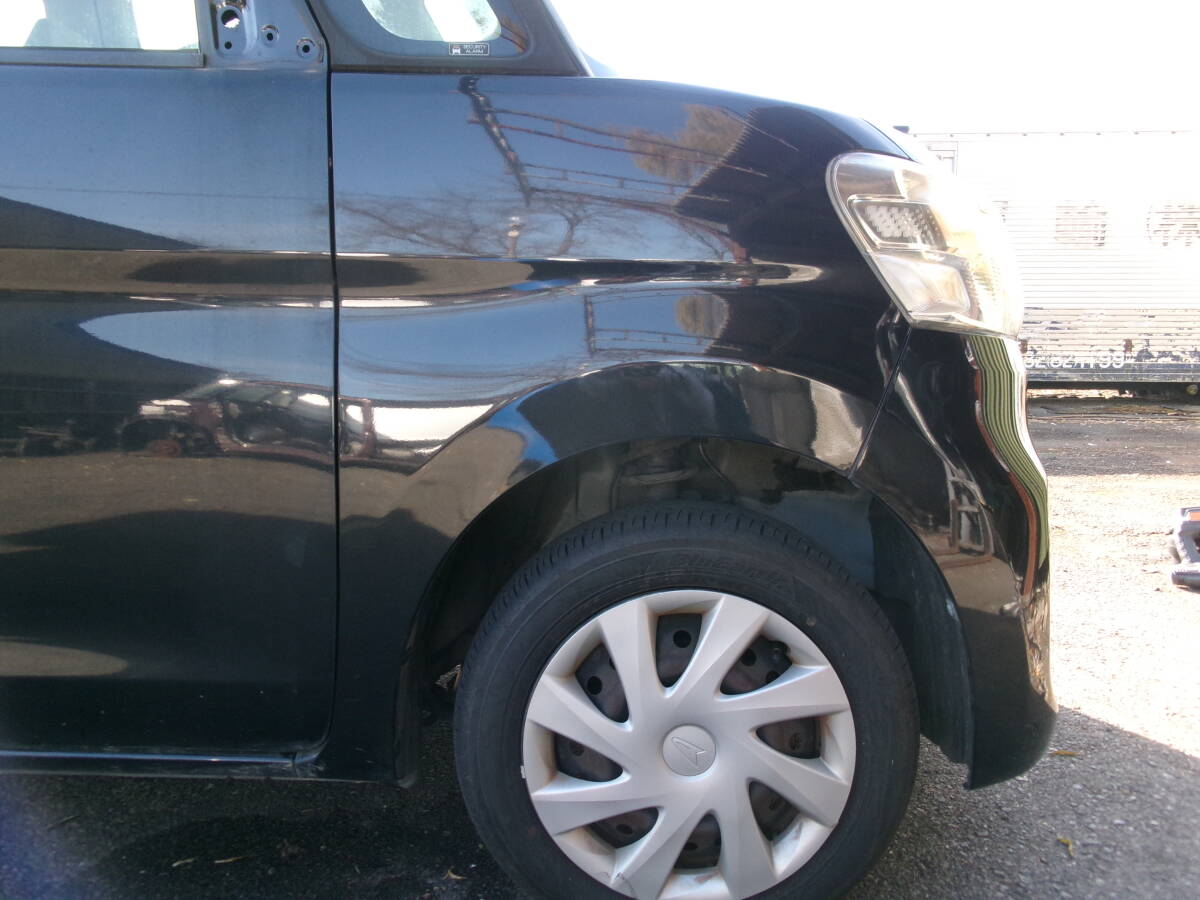 LA600S タント 右フロントフェンダー X07拍卖