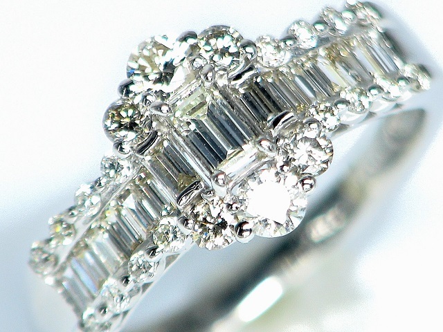 【宝石屋本舗】計1.00ct 上質天然ダイヤモンド PT900 デザインリング拍卖