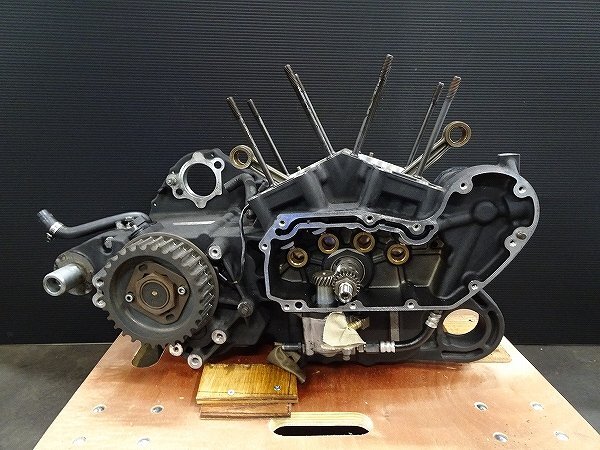 ハーレー ☆ スポーツスター XL1200C 純正 クランクケース ♪ (AA0422)拍卖