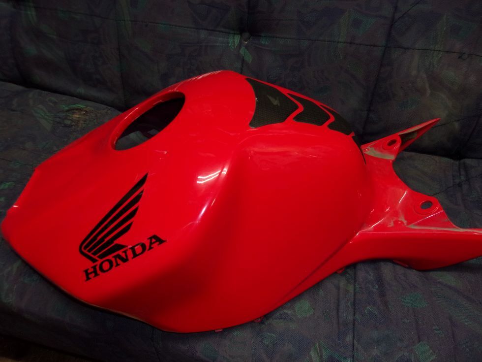 HONDA CBR1000RR SC57 純正タンクカバー タンクカウル 拍卖