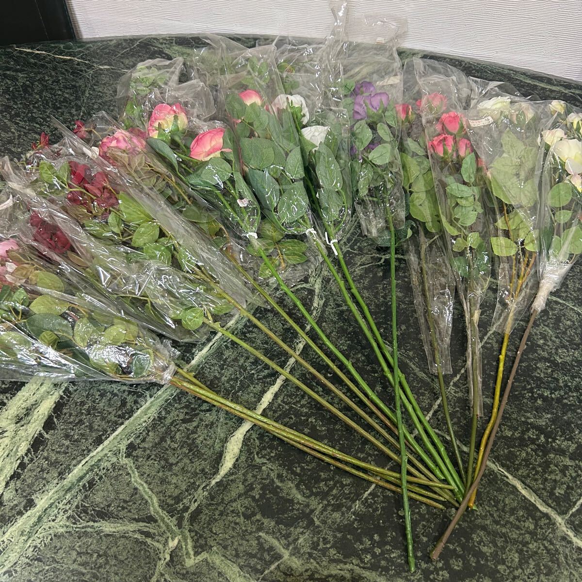 【未使用在庫処分】20000円分以上!asca★アスカ商会 バラ造花14本セット フラワーアレンジメント 薔薇 赤 ピンク 白 紫 インテリア B拍卖