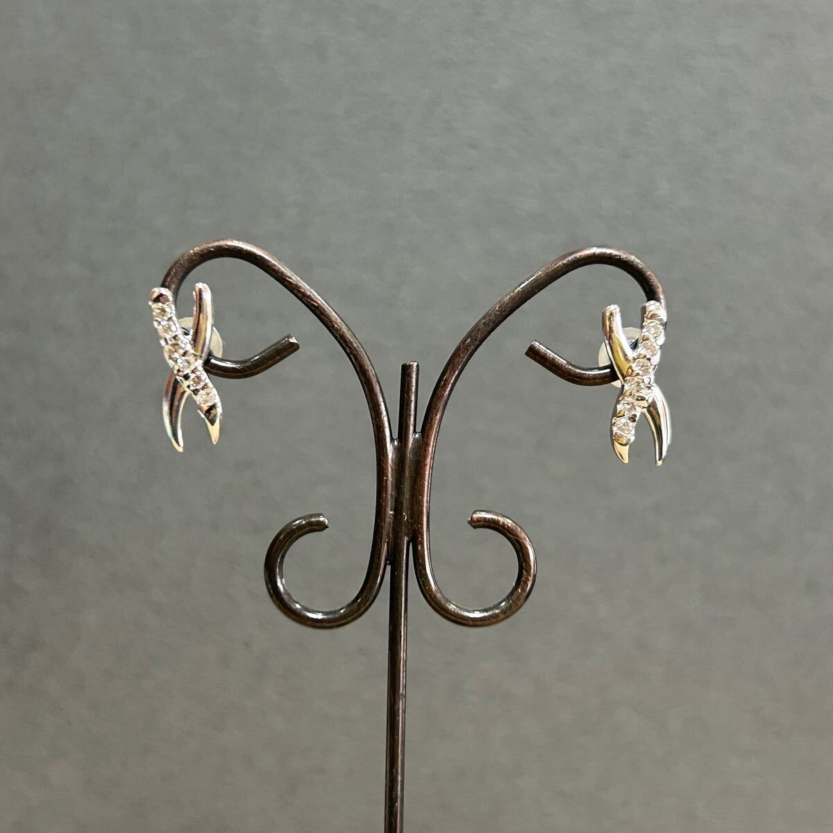 【新品】K14WG★クロスデザインピアス ダイヤモンド 0.15ct 14金ホワイトゴールド キャッチ拍卖