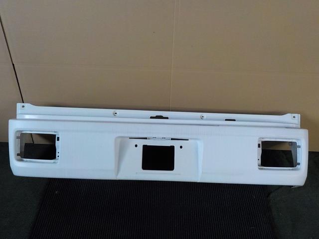 ミニキャブ DS17V リアバンパー 26U/無塗装・白【個人宅宛発送不可】拍卖
