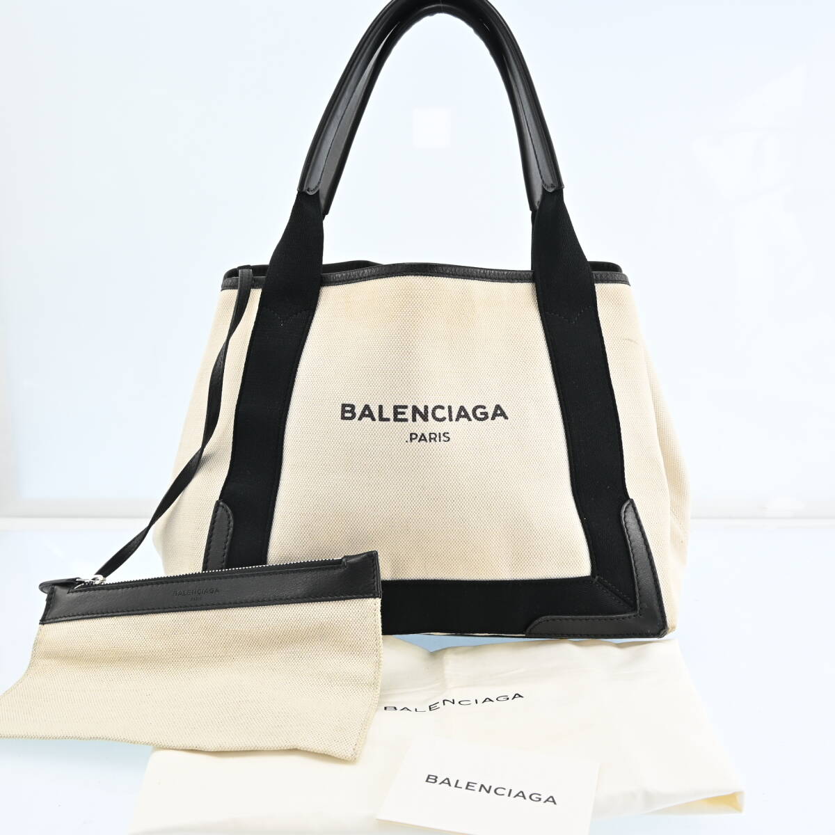 バレンシアガ BALENCIAGA ハンドバッグ トートバッグ ネイビーカバス 白 P3720CA612拍卖