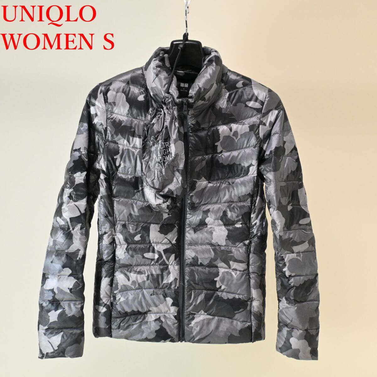 P1 WOMEN S ユニクロ ウルトラライトダウンジャケット 花柄 迷彩柄拍卖