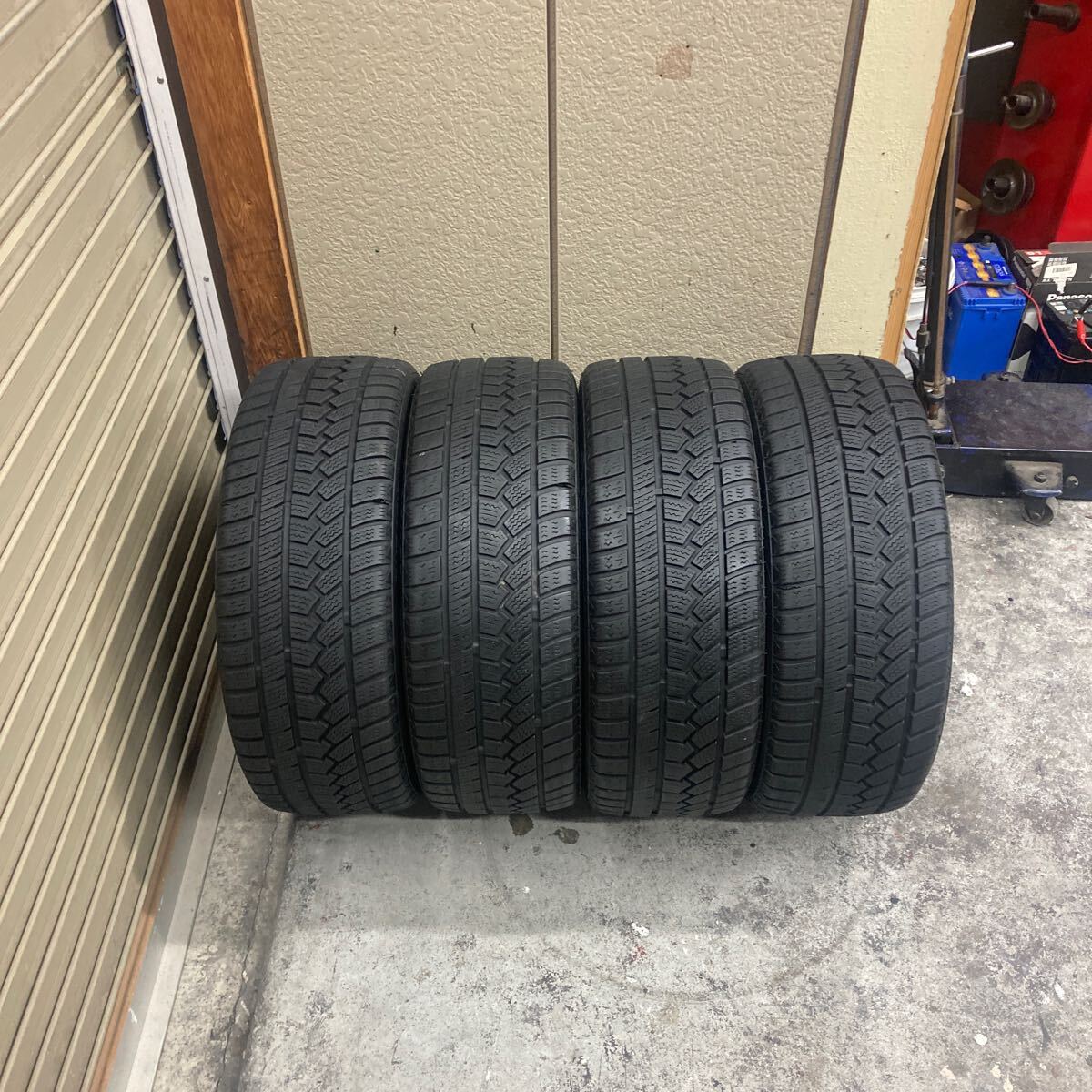 215/45R17 スタッドレス タイヤ 2018年製 INTERSTATE DURATION 30 4本拍卖