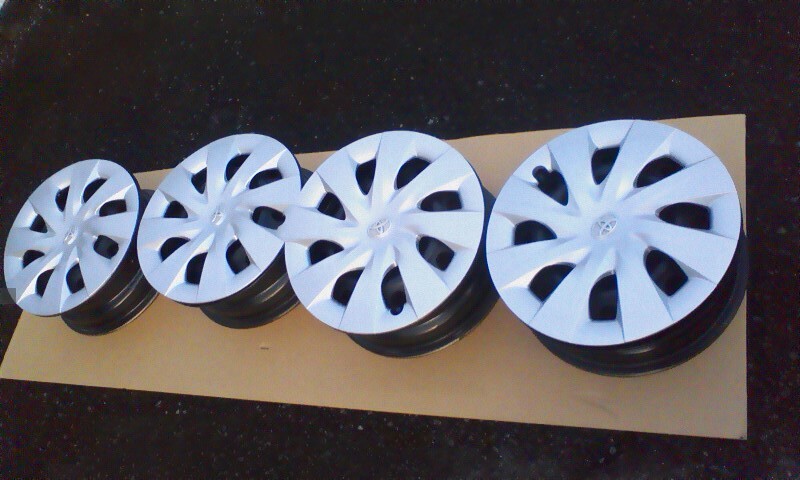 超美品!トヨタアクア純正ホイール、ホイールキャップ4枚セット!スペイド、ポルテ、軽自動車に流用!格安!売り切り!拍卖