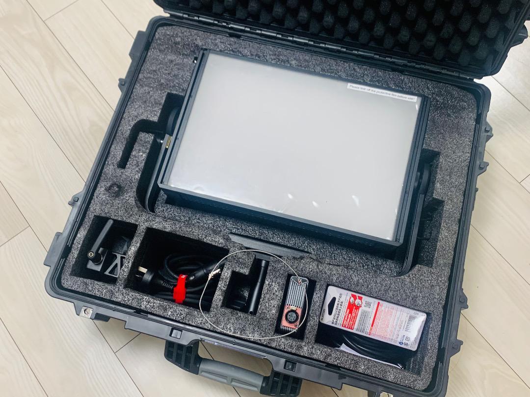 Aputure Nova P300c RGBWW LED ライト(ケース付き)拍卖
