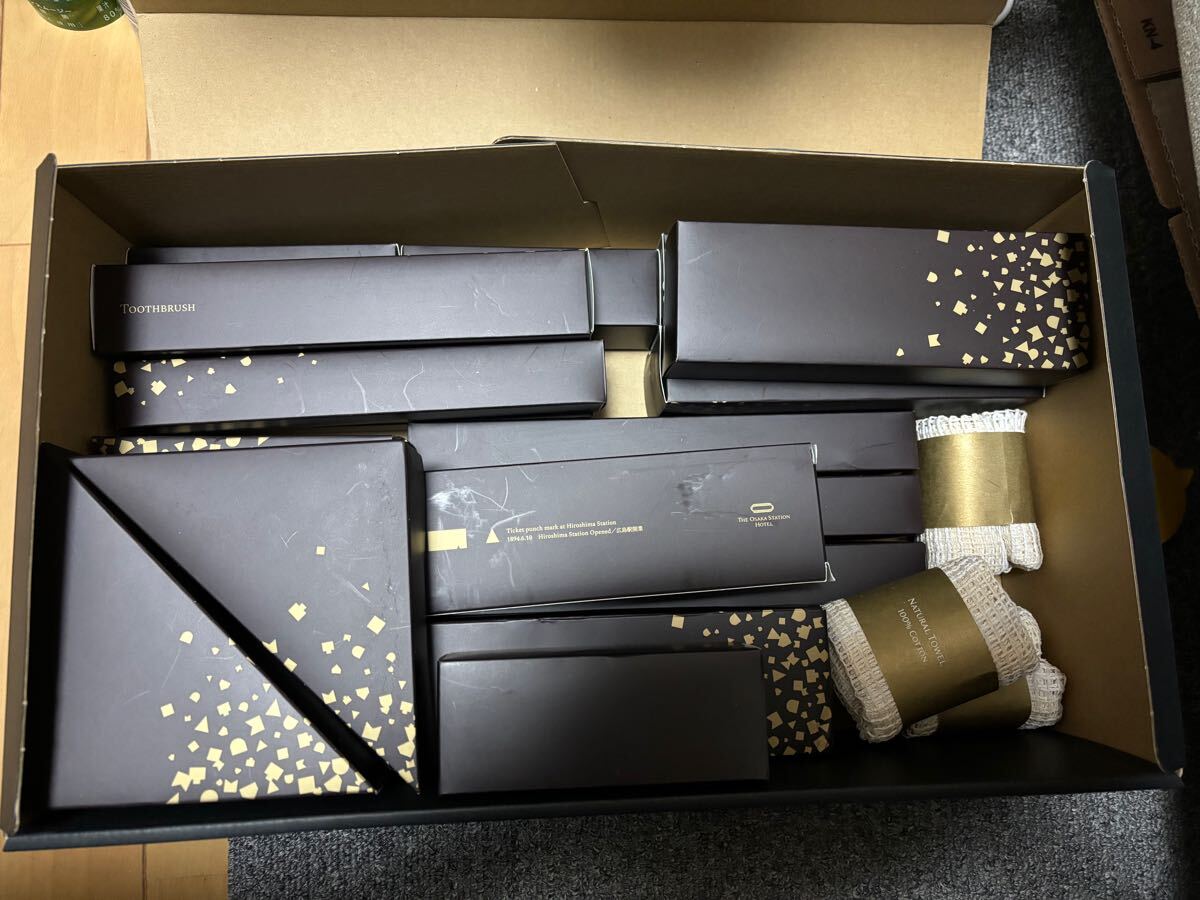 大阪ステーションホテル アメニティ 8点×3人分拍卖