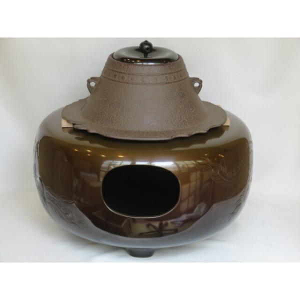 (四月◇特売品)高岡鋳師 喜多源松作 唐銅鳳凰風炉 山形県釜師 菊地政光作 累坐文富士釜添 釜鐶・透木付 〔送料込〕【中古・未使用】拍卖