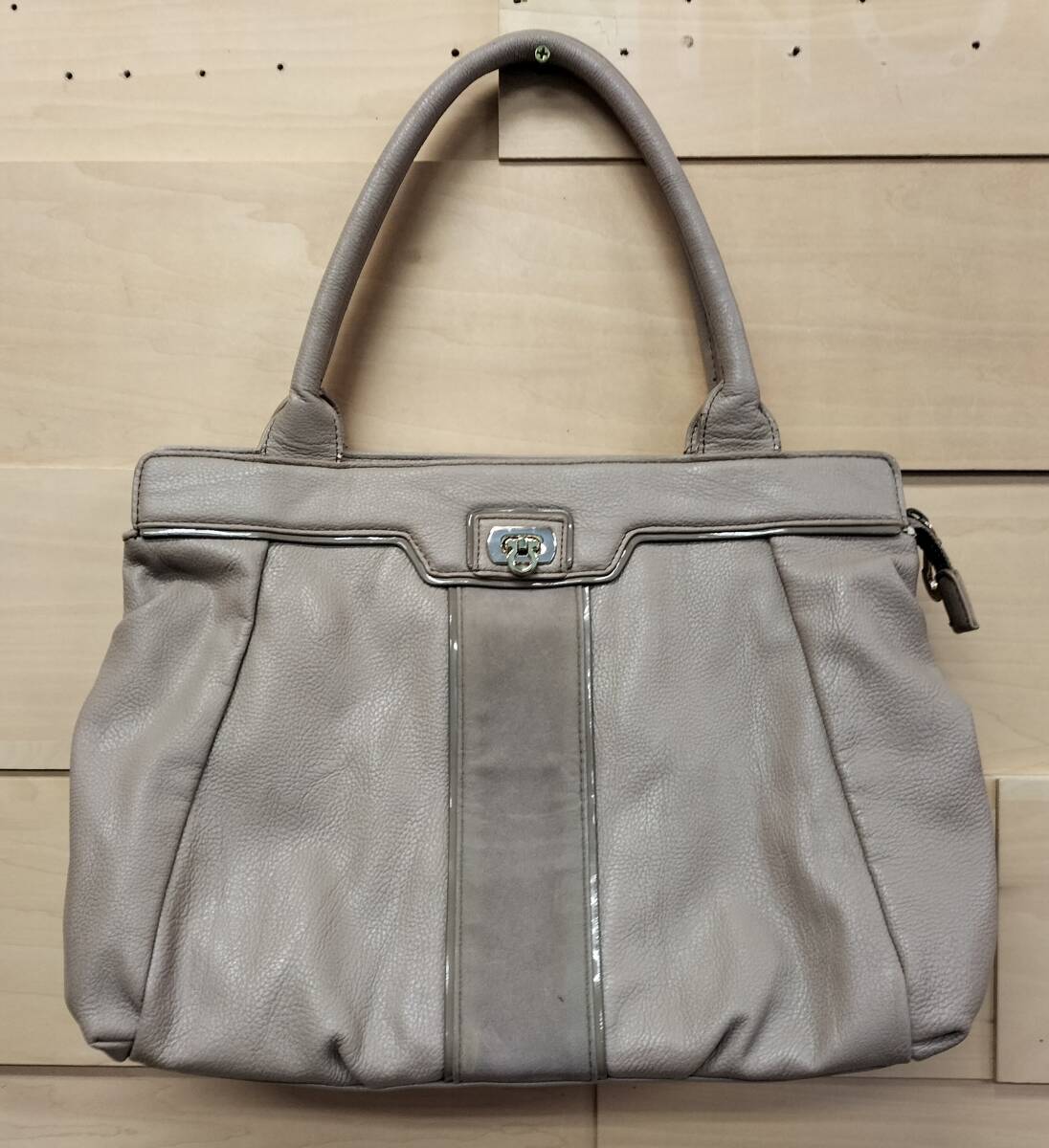 UNTITLED アンタイトル レザーハンドバッグ ミルクティーベージュ レディース 01拍卖