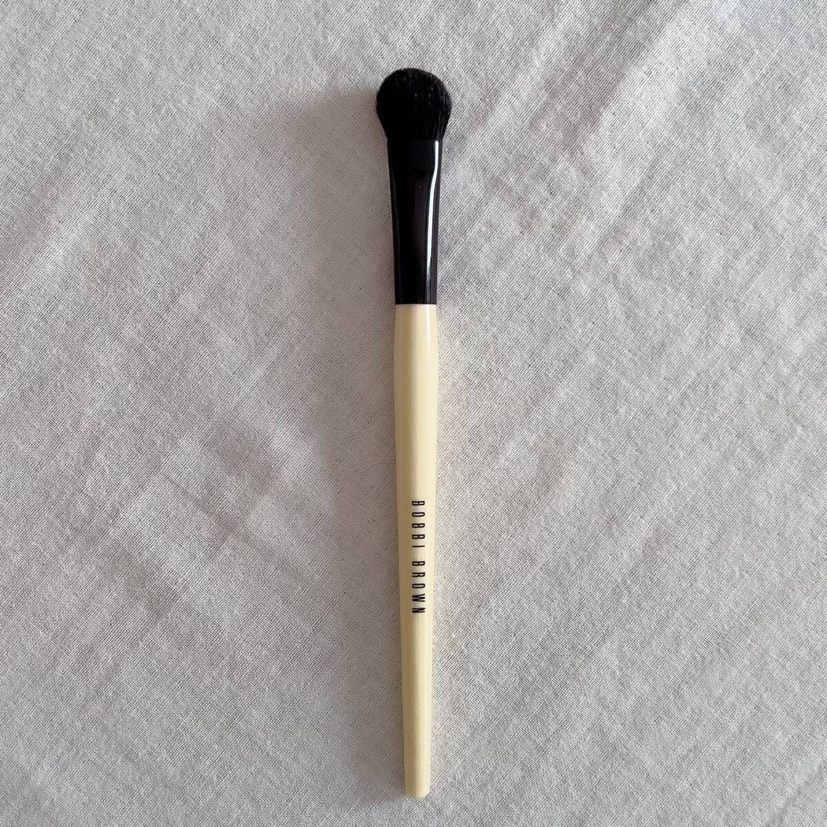 ボビイブラウン アイスイープブラシ★ アイシャドウブラシ メイクブラシ 拍卖