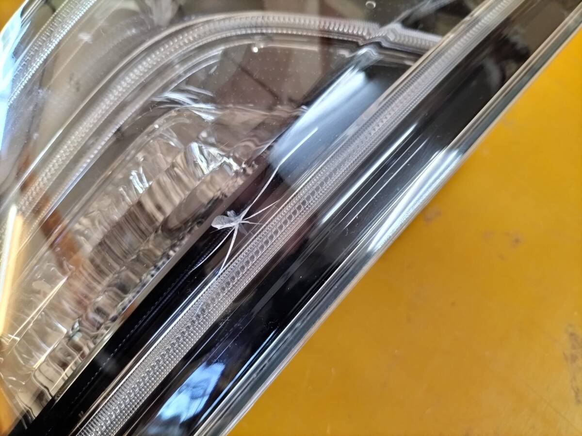 長期保管 割れ有り ハリアー 前期 テールランプ 84590-48151 48141 81560-48331 81550-48311 テールライト拍卖