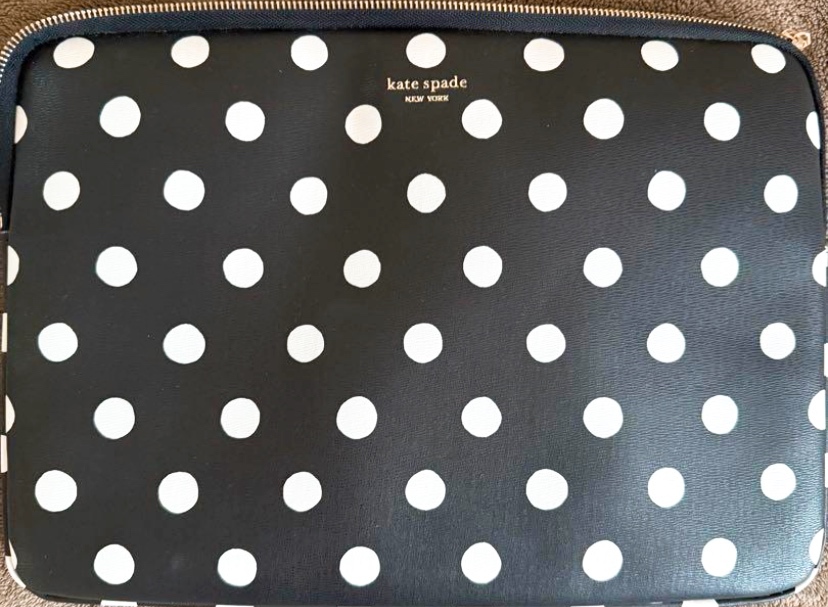 kate spade ケイトスペード ラップトップケース PCケース ブラック&ホワイト 水玉拍卖