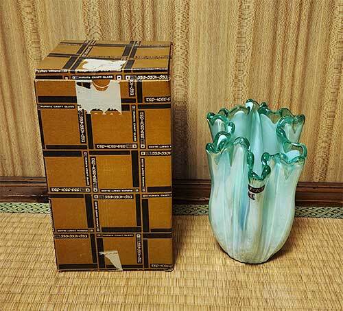 花瓶 KURATA CRAFT GLASS クラタ・クラフト・グラス 高さ約22cm 手作り ガラス工芸 花器 高さ28.5cm 昭和 元箱付 未使用 貴重拍卖