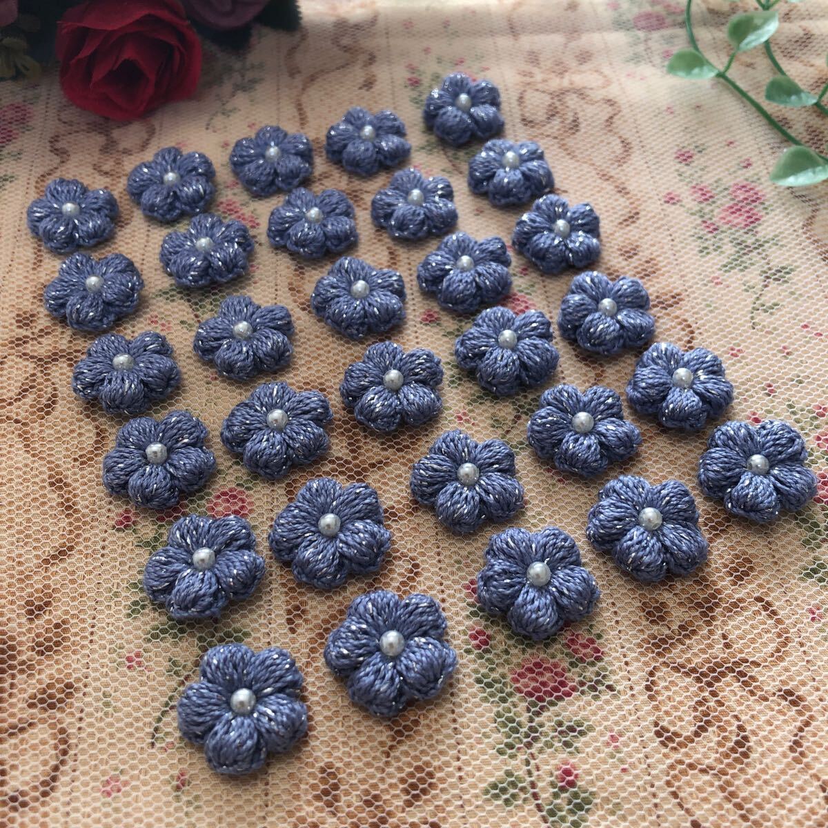 (No.149)☆ハンドメイド☆可愛いお花ミニ30枚【ラメ入りソフトブルー】モチーフ パーツ等に拍卖