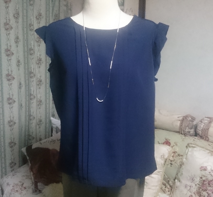 未使用ネイビーノースリーブフリルブラウス 袖フリル ネイビーノースリーブシャツフリル ピンタックブラウス拍卖